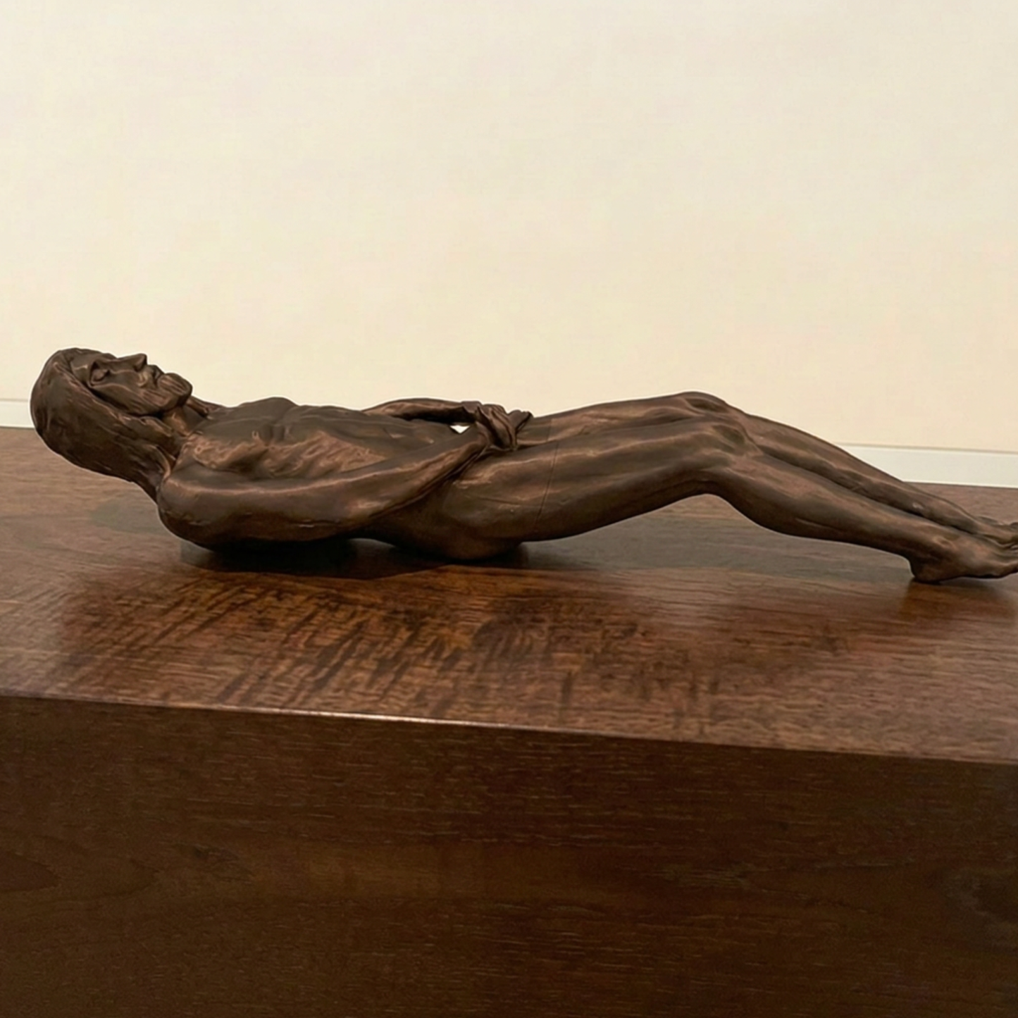 3D Corpus 20" Sculpture with Shroud of Turin Replica in Keepsake Box